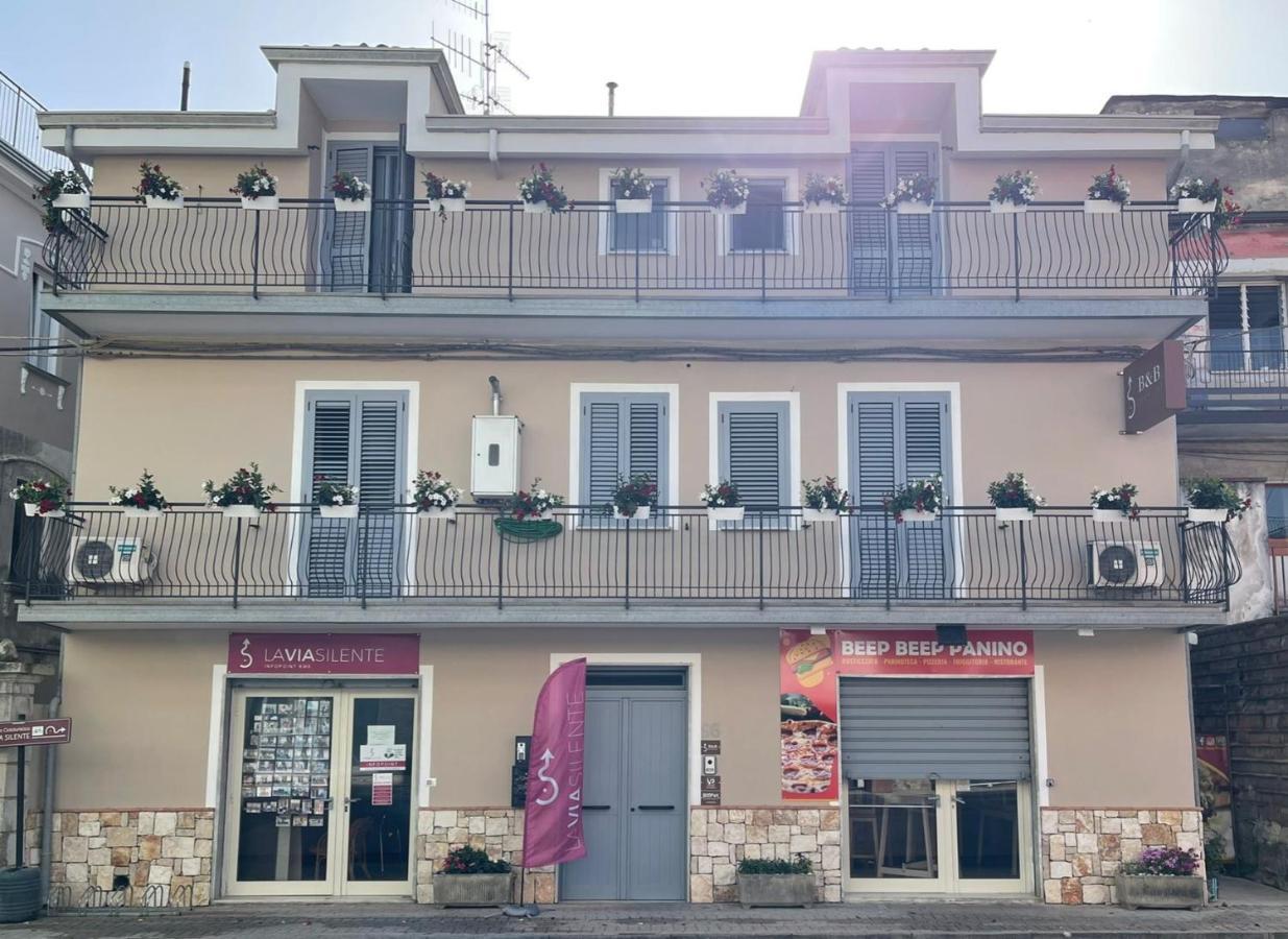 B&B Dell'Infopoint-La Via Silente Castelnuovo Cilento Exterior photo